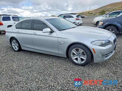 Czwarte zdjęcie samochodu z boku: 2012 BMW 528 XI VIN:WBAXH5C53CDW02039 - miniatura