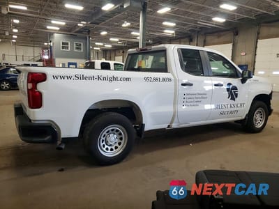 Trzecie zdjęcie samochodu z tyłu: 2025 CHEVROLET SILVERADO K1500 VIN:1GCRKAEK9SZ258775 - miniatura