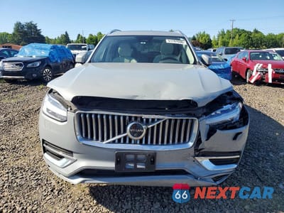 Piąte zdjęcie samochodu w środku: 2024 VOLVO XC90 PLUS VIN:YV4H60LE9R1188692 - miniatura