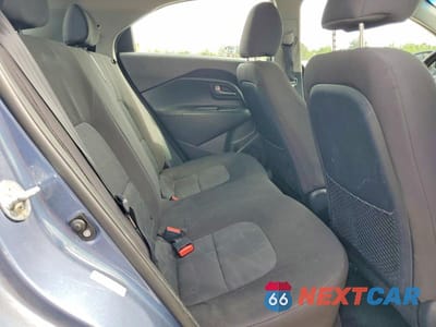 Zdjęcie 10 z 12 samochodu: 2016 KIA RIO LX VIN:KNADM5A38G6569596 - miniatura