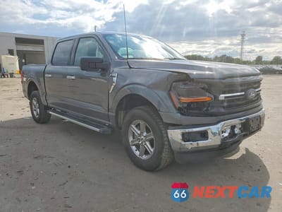 Czwarte zdjęcie samochodu z boku: 2025 FORD F150 XLT VIN:1FTFW3L86SKE52019 - miniatura