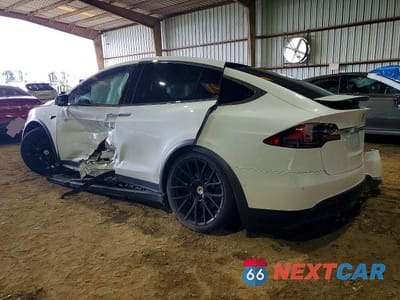 Drugie zdjęcie samochodu z przodu: 2021 TESLA MODEL X VIN:5YJXCDE29MF321579 - miniatura