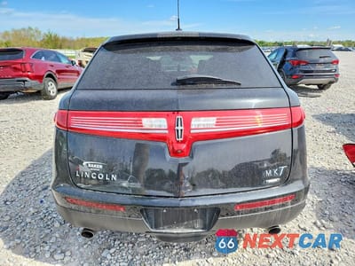 Zdjęcie 6 z 13 samochodu: 2014 LINCOLN MKT VIN:2LMHJ5AT5EBL53863 - miniatura