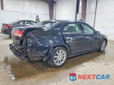 Trzecie zdjęcie samochodu z tyłu: 2010 LINCOLN MKZ VIN:3LNHL2JC2AR654719 - miniatura