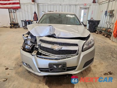 Piąte zdjęcie samochodu w środku: 2013 CHEVROLET MALIBU 1LT VIN:1G11C5SA9DF243719 - miniatura