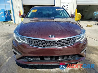 Piąte zdjęcie samochodu w środku: 2019 KIA OPTIMA LX VIN:5XXGT4L33KG364689 - miniatura