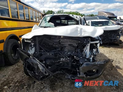 Piąte zdjęcie samochodu w środku: 2024 RAM 3500 TRADESMAN VIN:3C63RRGL0RG362613 - miniatura