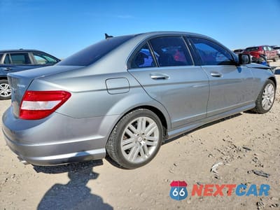 Trzecie zdjęcie samochodu z tyłu: 2008 MERCEDES-BENZ C 300 4MATIC VIN:WDDGF81X98F159282 - miniatura