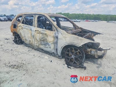 Czwarte zdjęcie samochodu z boku: 2021 BMW X1 SDRIVE28I VIN:WBXJG7C04M5T53356 - miniatura