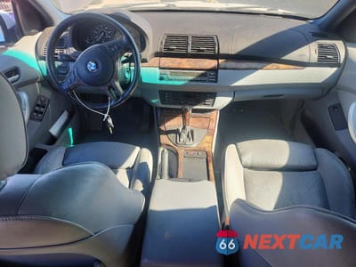 Zdjęcie 8 z 12 samochodu: 2002 BMW X5 4.4I VIN:5UXFB33572LH31394 - miniatura