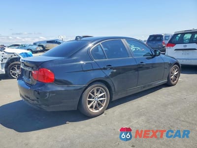 Trzecie zdjęcie samochodu z tyłu: 2010 BMW 328 I SULEV VIN:WBAPH5G59ANM71023 - miniatura