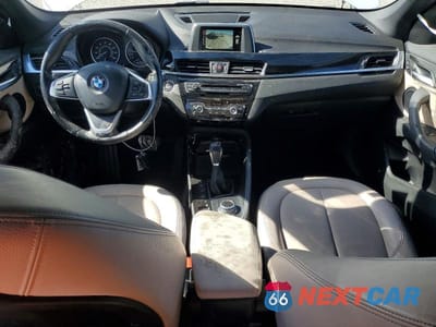 Zdjęcie 8 z 13 samochodu: 2016 BMW X1 XDRIVE28I VIN:WBXHT3C34G5F65727 - miniatura
