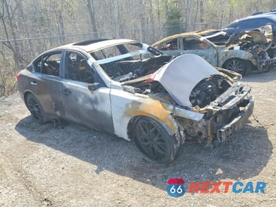 Czwarte zdjęcie samochodu z boku: 2014 INFINITI Q50 BASE VIN:JN1BV7AR4EM706570 - miniatura