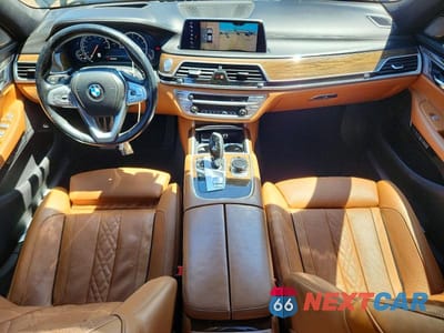 Zdjęcie 8 z 13 samochodu: 2018 BMW 750 XI VIN:WBA7F2C56JG424269 - miniatura