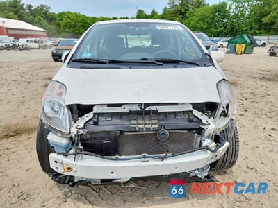 Piąte zdjęcie samochodu w środku: 2010 TOYOTA YARIS BASE VIN:JTDKT4K38A5308617 - miniatura