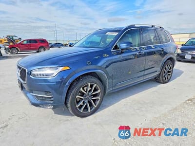 2019 VOLVO XC90 T5 MOMENTUM YV4102PK7K1453808 - główne zdjęcie licytacji z USA - miniatura
