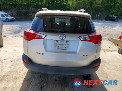 Zdjęcie 6 z 12 samochodu: 2013 TOYOTA RAV4 XLE VIN:JTMWFREV3D5011844 - miniatura