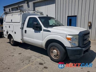 Czwarte zdjęcie samochodu z boku: 2013 FORD F350 SUPER DUTY VIN:1FDRF3A6XDEB92333 - miniatura