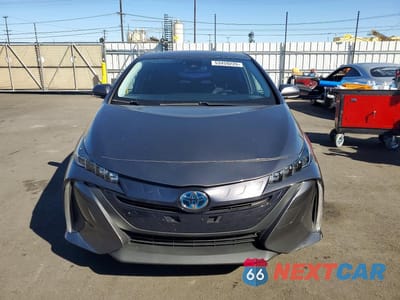 Piąte zdjęcie samochodu w środku: 2020 TOYOTA PRIUS PRIME LE VIN:JTDKARFP2L3146286 - miniatura