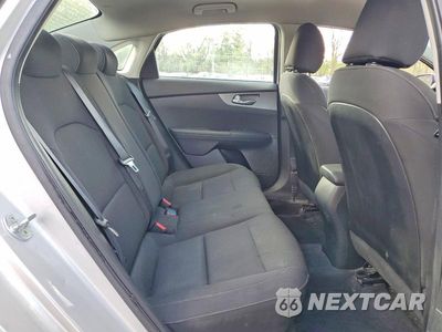 Zdjęcie 10 z 12 samochodu: 2020 KIA FORTE LXS VIN:3KPF24AD2LE224198 - miniatura