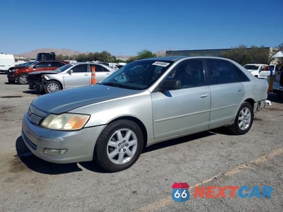 2000 TOYOTA AVALON XLS 4T1BF28BXYU021642 - główne zdjęcie licytacji z USA - miniatura