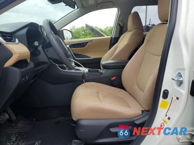 Zdjęcie 7 z 12 samochodu: 2019 TOYOTA RAV4 LE VIN:JTMH1RFVXKJ006943 - miniatura