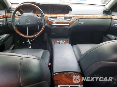Zdjęcie 8 z 13 samochodu: 2007 MERCEDES-BENZ S 550 VIN:WDDNG71X57A061196 - miniatura