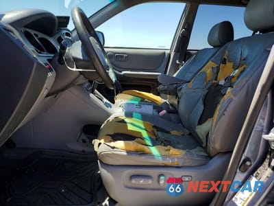 Zdjęcie 7 z 12 samochodu: 2004 TOYOTA HIGHLANDER BASE VIN:JTEGP21A640021949 - miniatura