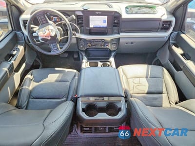 Zdjęcie 8 z 12 samochodu: 2025 FORD F350 SUPER DUTY VIN:1FT8W3DT5SEC28458 - miniatura