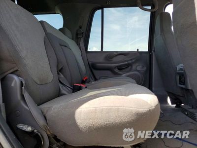 Zdjęcie 11 z 13 samochodu: 2001 FORD EXPEDITION XLT VIN:1FMPU16L81LB61623 - miniatura
