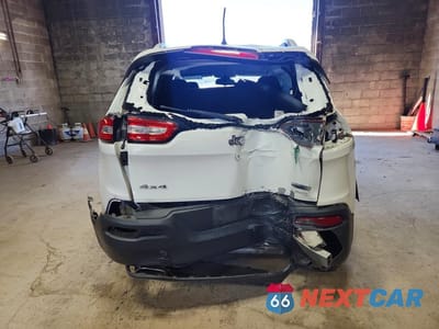 Zdjęcie 6 z 14 samochodu: 2016 JEEP CHEROKEE LATITUDE VIN:1C4PJMCS7GW142420 - miniatura