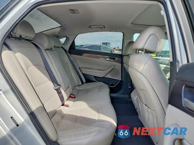 Zdjęcie 10 z 12 samochodu: 2017 HYUNDAI SONATA SPORT VIN:5NPE34AF5HH591173 - miniatura