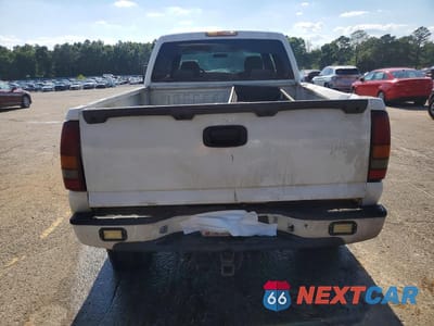 Zdjęcie 6 z 12 samochodu: 2006 GMC SIERRA K2500 HEAVY DUTY VIN:1GTHK23D06F166368 - miniatura