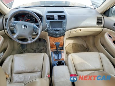 Zdjęcie 8 z 12 samochodu: 2004 HONDA ACCORD EX VIN:1HGCM66834A061541 - miniatura