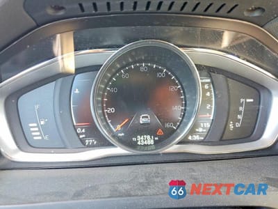 Zdjęcie 9 z 13 samochodu: 2016 VOLVO S60 VIN:LYV402FM0GB099911 - miniatura