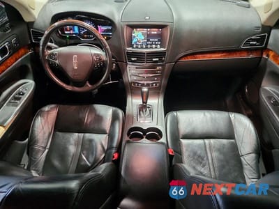 Zdjęcie 8 z 13 samochodu: 2019 LINCOLN MKT VIN:2LMHJ5AT0KBL01648 - miniatura