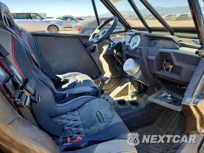 Piąte zdjęcie samochodu w środku: 2016 POLARIS RZR XP TURBO EPS VIN:3NSVDE923GF451915 - miniatura