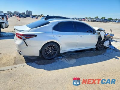 Trzecie zdjęcie samochodu z tyłu: 2023 TOYOTA CAMRY XSE VIN:4T1K61AKXPU149799 - miniatura