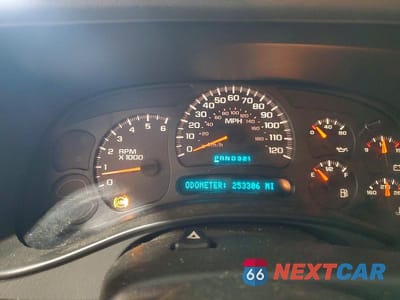 Zdjęcie 9 z 12 samochodu: 2003 GMC NEW SIERRA K1500 VIN:1GTEK19V13E277834 - miniatura