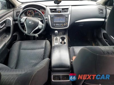 Zdjęcie 8 z 12 samochodu: 2017 NISSAN ALTIMA 2.5 SV VIN:1N4AL3AP0HC219338 - miniatura
