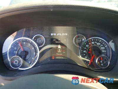 Zdjęcie 9 z 12 samochodu: 2024 RAM 2500 BIG HORN VIN:3C6UR5DJ8RG323509 - miniatura