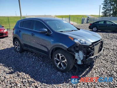 Czwarte zdjęcie samochodu z boku: 2021 KIA SPORTAGE LX VIN:KNDPMCAC1M7861097 - miniatura