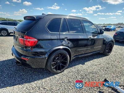 Trzecie zdjęcie samochodu z tyłu: 2011 BMW X5 M VIN:5YMGY0C56BLK26311 - miniatura