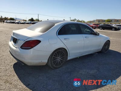 Trzecie zdjęcie samochodu z tyłu: 2021 MERCEDES-BENZ C 300 VIN:W1KWF8DB3MR617824 - miniatura