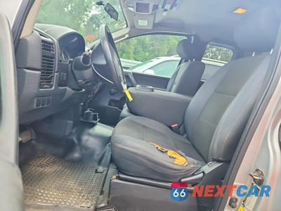 Zdjęcie 7 z 12 samochodu: 2010 NISSAN TITAN XE VIN:1N6BA0CH1AN300025 - miniatura