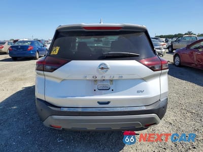 Zdjęcie 6 z 14 samochodu: 2021 NISSAN ROGUE SV VIN:5N1AT3BA1MC825273 - miniatura