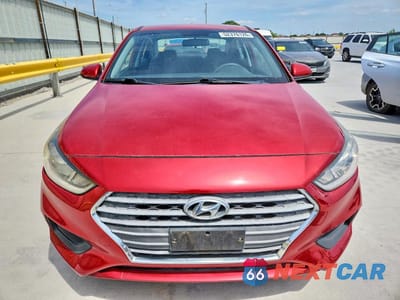 Piąte zdjęcie samochodu w środku: 2018 HYUNDAI ACCENT SE VIN:3KPC24A36JE025730 - miniatura