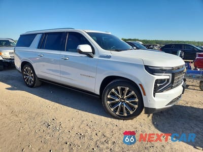 Czwarte zdjęcie samochodu z boku: 2026 CHEVROLET SUBURBAN K1500 HIGH COUNTRY VIN:1GNS6GKL2TR190785 - miniatura