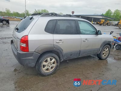 Trzecie zdjęcie samochodu z tyłu: 2005 HYUNDAI TUCSON VIN:KM8JN12DX5U200875 - miniatura