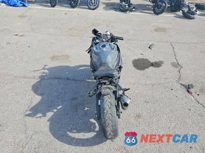 Zdjęcie 6 z 9 samochodu: 2025 SUZUKI GSX-R750 VIN:JS1GR7MAXS7101356 - miniatura